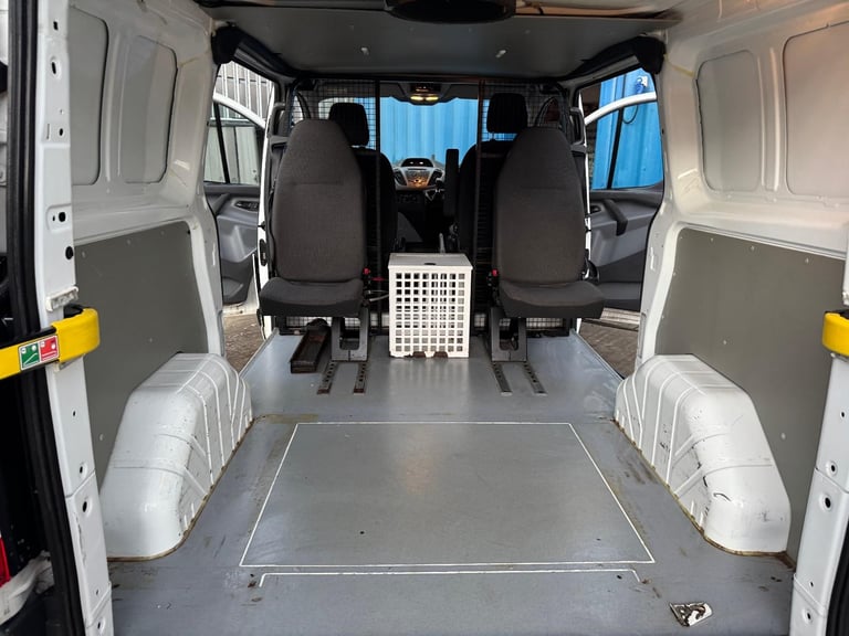 2017 Ford Transit Custom Crew Van