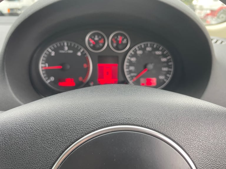 AUDI A3 2.0 TDI SE AUTOMATIC 05 REG BLACK 3 DOOR MOT AUGUST 2026 SERVICE HISTORY 48+MPG