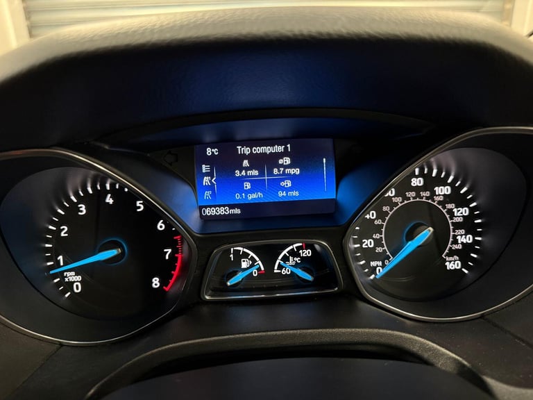 FORD FOCUS 1.0 T EcoBoost Zetec Blue Manual Petrol WARRANTY 12 MONTHS MOT