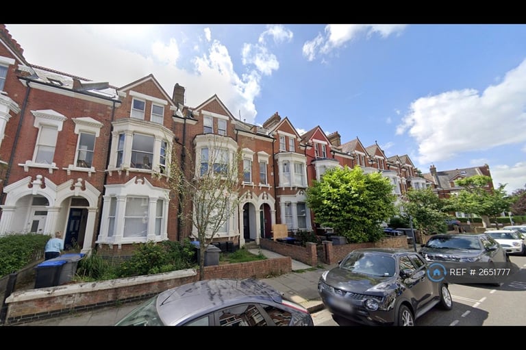 2 bedroom flat in Plympton Road, London, NW6 (2 bed) (#2651777)