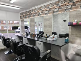 Shop for Rent hairdressers/barbers/dessert/beauticians/laser/massage 
