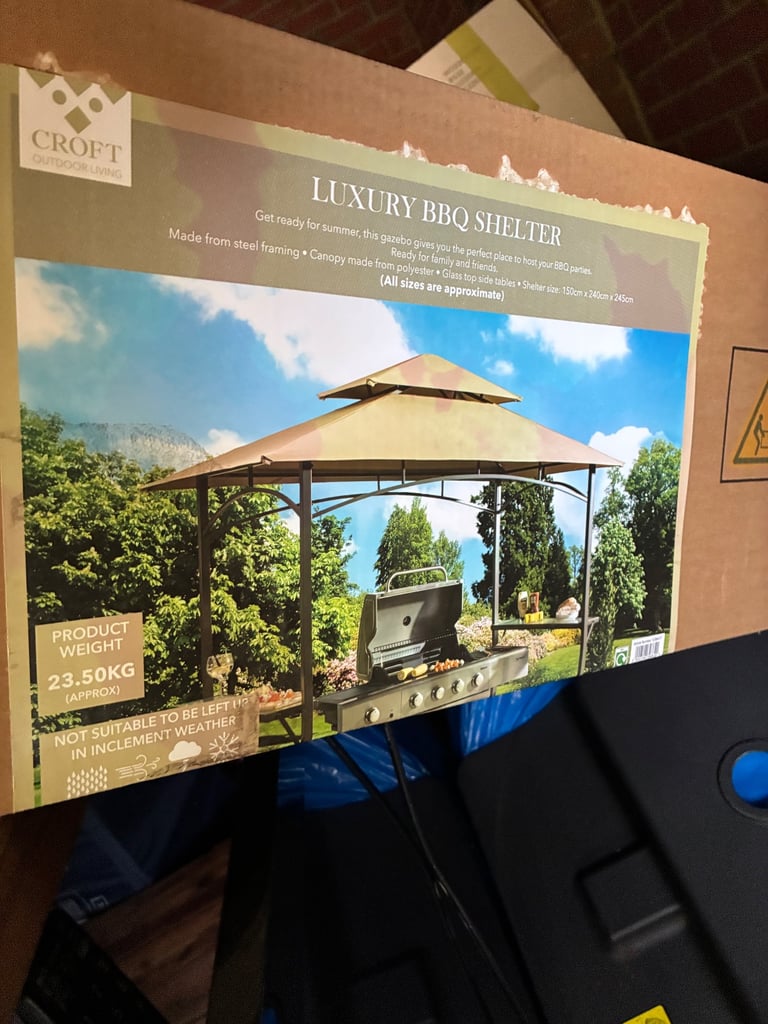 Luxury BBQ canopy/Gazebo