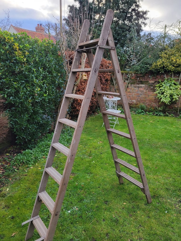 image for Vintage wooden steps 