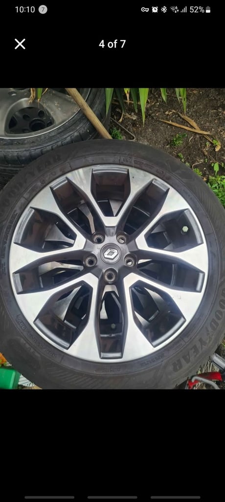 19" Renault alloy wheels