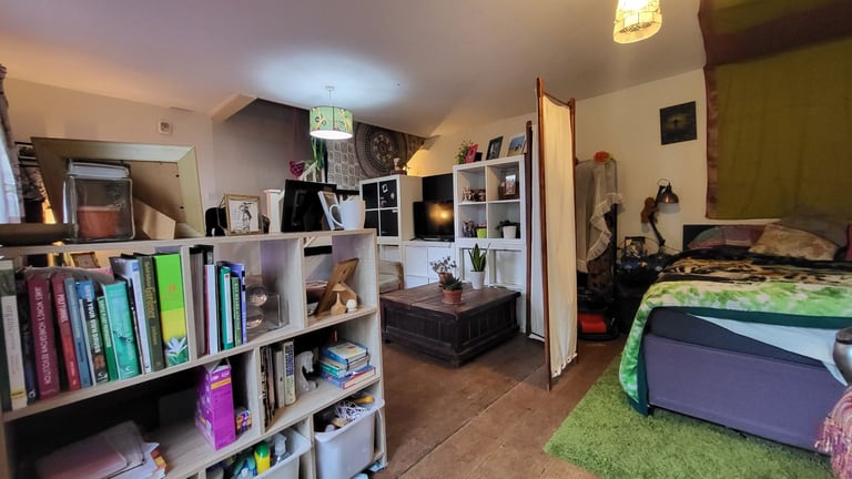 2 bed in Watford