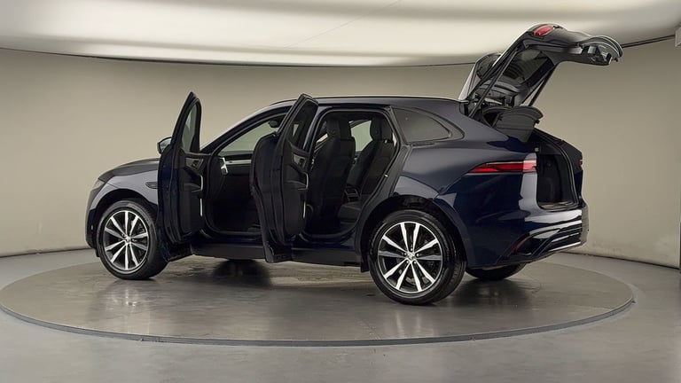 2024 Jaguar F-Pace 2.0 D200 MHEV R-Dynamic SE Black SUV 5dr Diesel Auto AWD Euro 6 (s/s) (204 SUV...