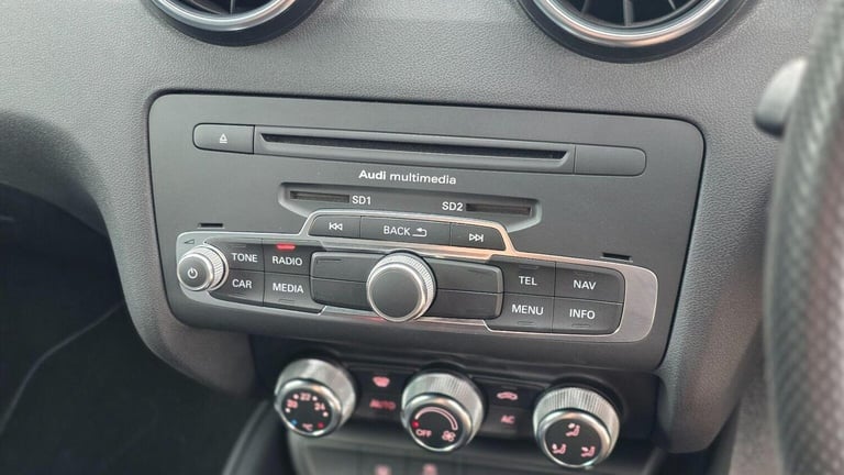 AUDI A1 1.4 TFSI S line Sportback S Tronic Euro 5 5dr 2012