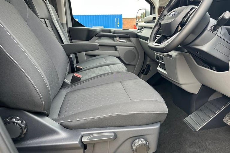 2025 Ford Transit Custom 2.5 PHEV 232ps H1 Double Cab Van Limited Auto PANEL VAN PETROL/ELECTRIC ...