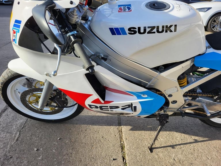 1989 F SUZUKI RGV250 VJ21 RGV 250 CLASSIC RETRO TWO STROKE PEPSI RACE REPLICA