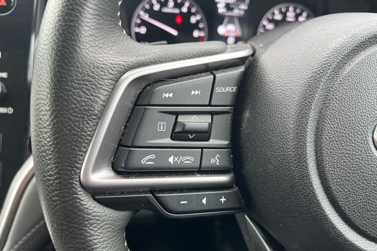 Subaru Outback 2.5i Field Estate 5dr Petrol Lineartronic 4wd Euro 6 s/s 169 Ps