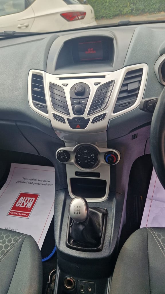 Ford, FIESTA, Hatchback, 2011, Manual, 1242 (cc), 3 doors
