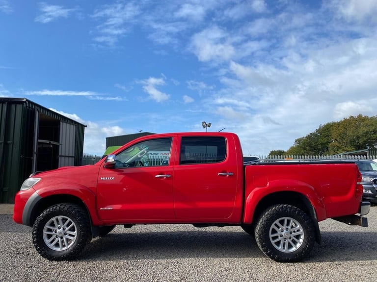 2013 Toyota Hilux Invincible D/Cab Pick Up 3.0 D-4D 4WD 171 PICK UP DIESEL Manual
