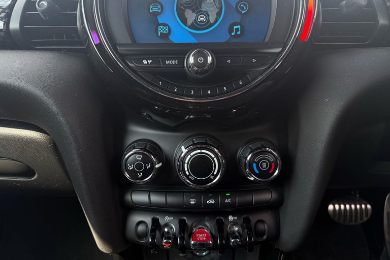 2020 MINI Hatch 2.0 Cooper S Sport II 3dr Auto [Nav Pack] Hatchback PETROL Automatic