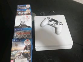 PlayStation 4 incl Games for sale