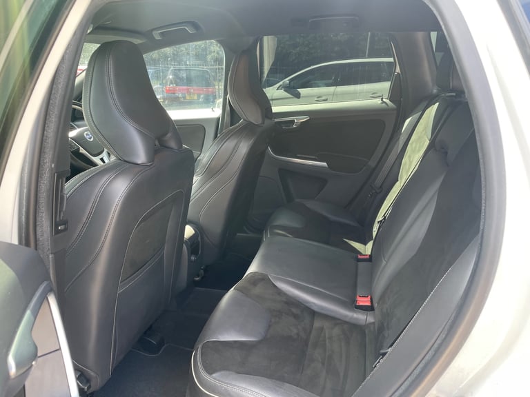 2015 Volvo XC60 D4 [190] R DESIGN Nav 5dr ESTATE Diesel Manual