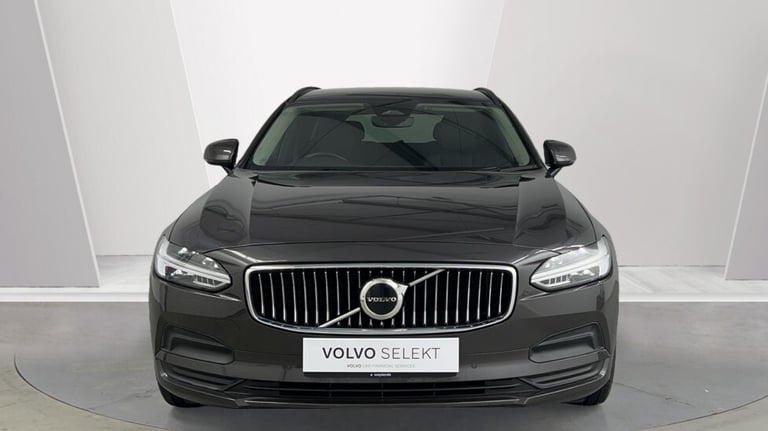 2021 Volvo V90 Momentum, B4 mild hybrid Estate Petrol Automatic