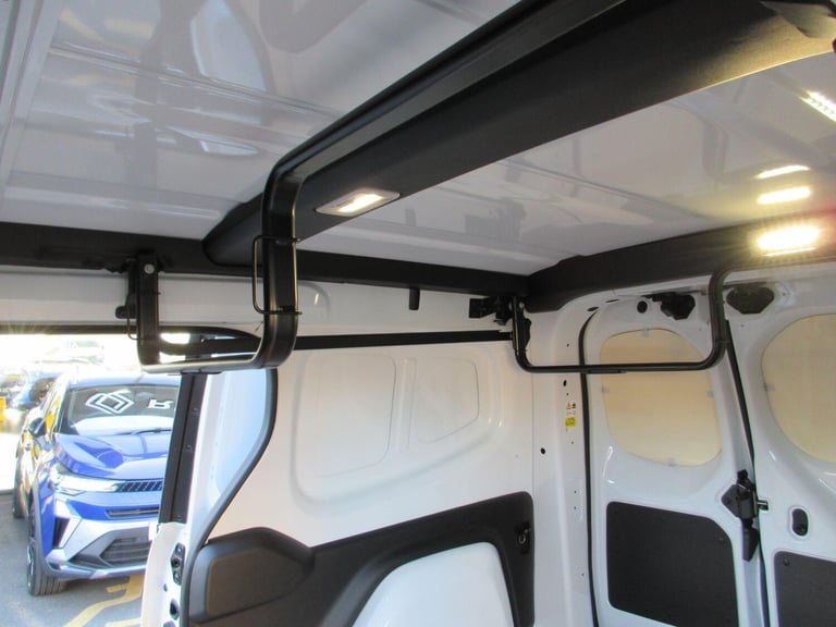 2025 Renault Kangoo LL21 E-Tech advance rc panel van MY24 PANEL VAN Electric Automatic
