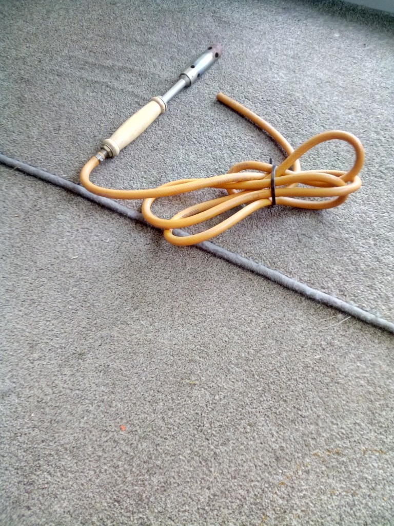 GAS BURNER WITH 2 METRES OF GAS TUBE FACTORY FITTED £10 in Tonyrefail