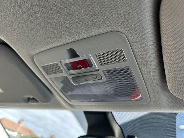 2024 Hyundai i10 1.0 Premium Hatchback 5dr Petrol Auto Euro 6 (s/s) (63 ps) Hatchback PETROL Auto...