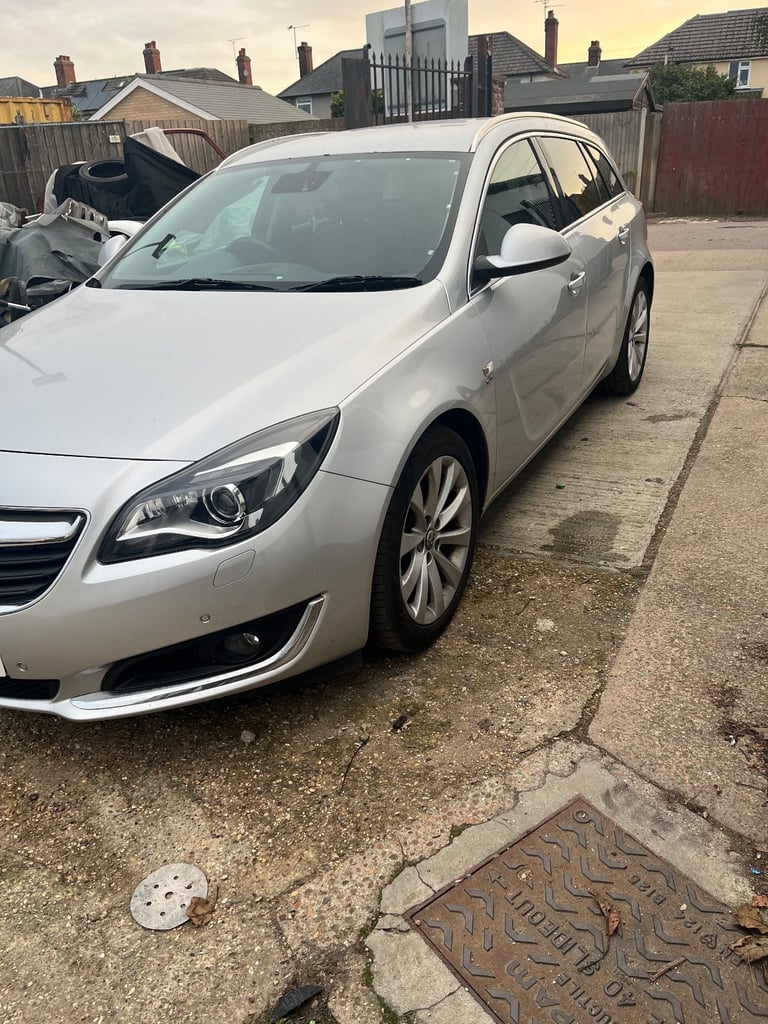 Vauxhall, INSIGNIA, Estate, 2015, Manual, 1956 (cc), 5 doors