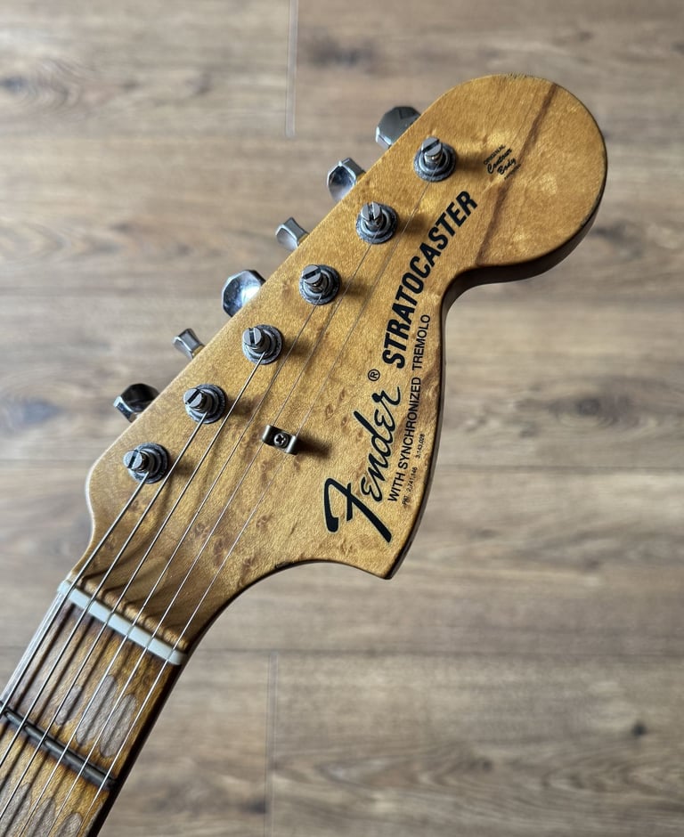 Fender Custom Shop '69 Tomatillo Stratocaster Heavy Relic Candy Tangerine - Trades