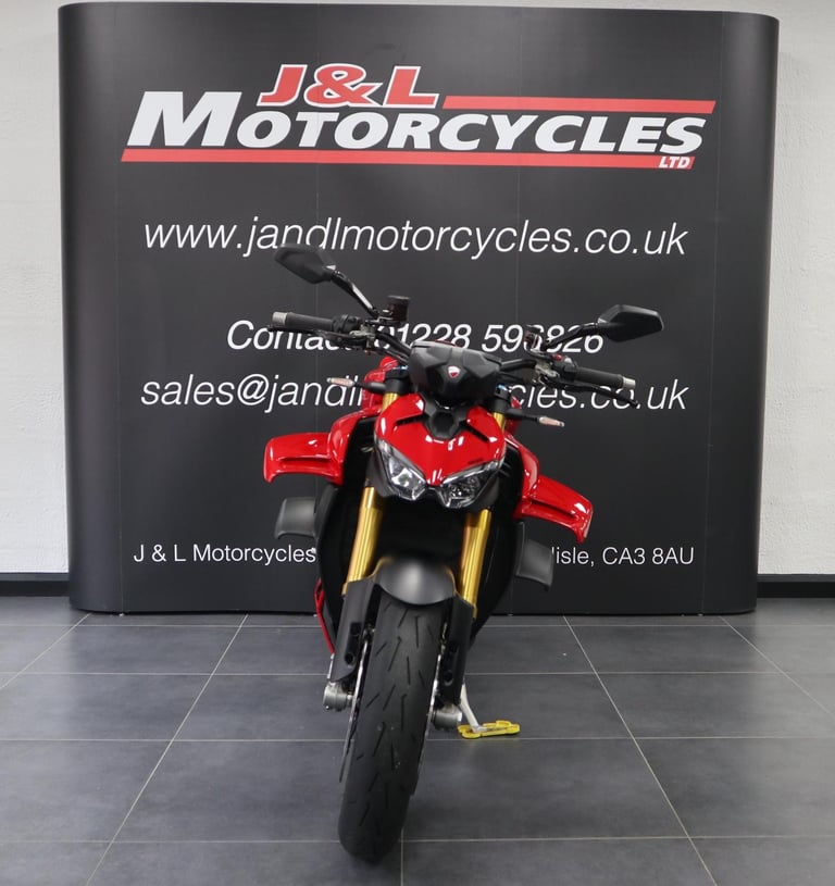 Ducati Streetfighter V4S 25 Model Year. Approved Used