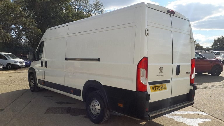  Peugeot Boxer 2.2 BlueHDi 435 Professional L4 H2 Euro 6 (s/s) 5dr Diesel Manual