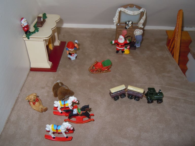 Dolls House complete with Furniture,Figures,Toys,Crockery,Pans,Xmas decorations and Accessories