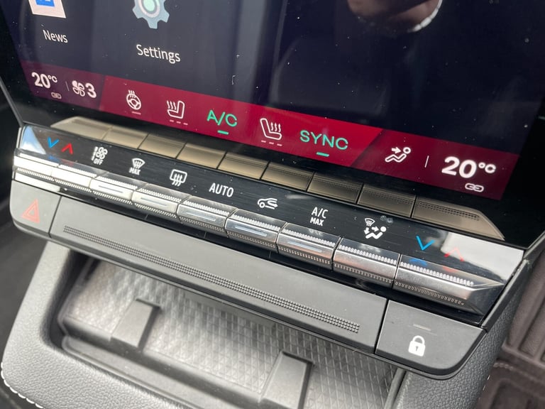 2025 Renault Megane E Tech EV60 160kW Techno Comfort Range 60kWh 5dr Auto Hatchback Electric Auto...