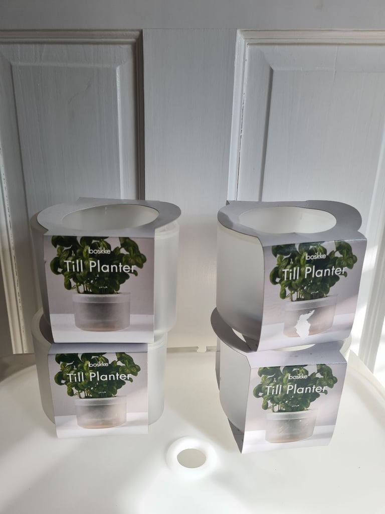 image for New boskke 10.5cm single self watering herb plant pot x4