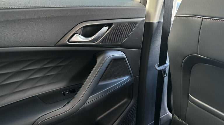 2025 MG MG HS 1.5 T-GDI PHEV Trophy 5dr Auto Hatchback Petrol Parallel PHEV Automatic