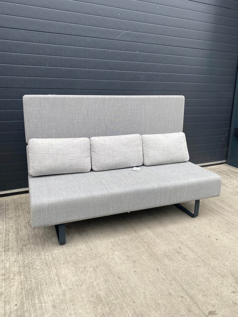 3seater sofa bed (excellent condition)