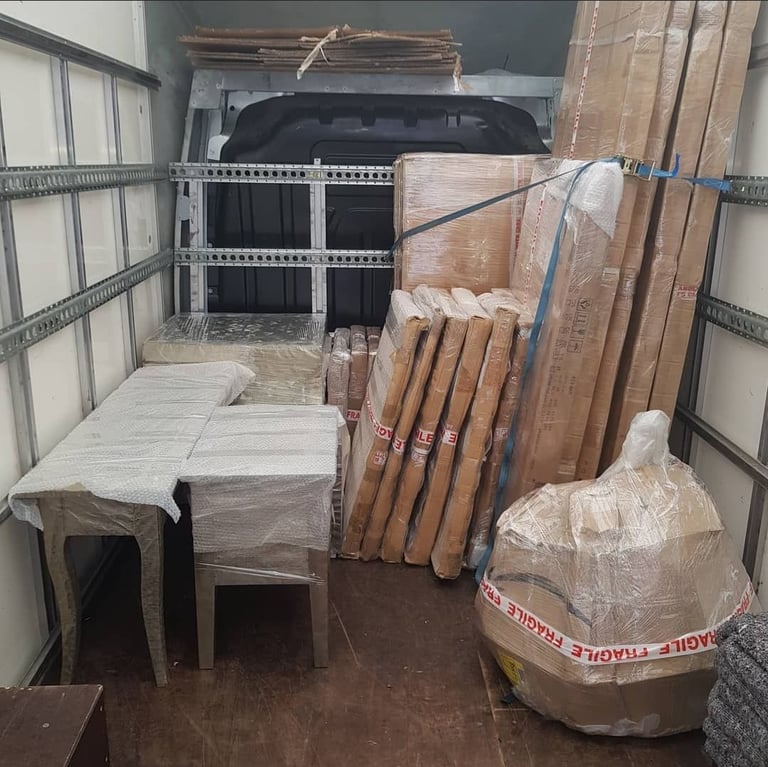 image for ALAM REMOVALS SERVICES/ MAN AND VAN /FURNITURE MOVERS/SHORT NOTICE REMOVALS/RUBBISH CLEARANCE