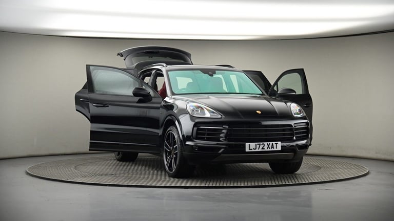 2022 Porsche Cayenne 3.0 V6 E-Hybrid 17.9kWh Platinum Edition TiptronicS 4WD Euro 6 (s/s) 5dr (3 ...