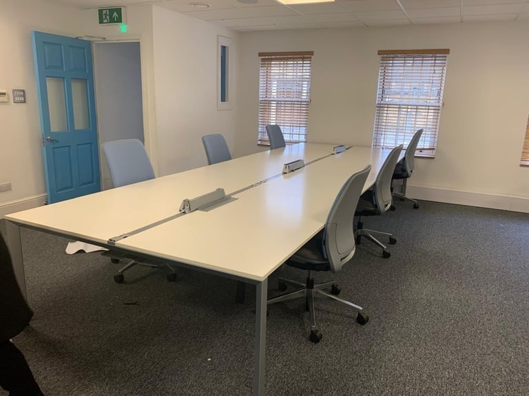 4 Seater Person Office Bench Desk, Bank Desks Tables