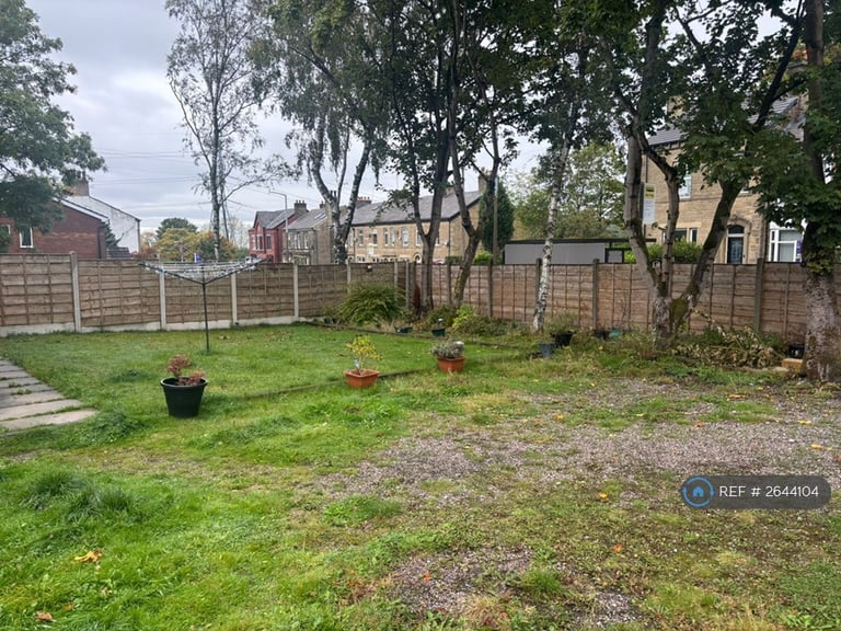 3 bedroom house in Brushes Road, Stalybridge, SK15 (3 bed) (#2644104)