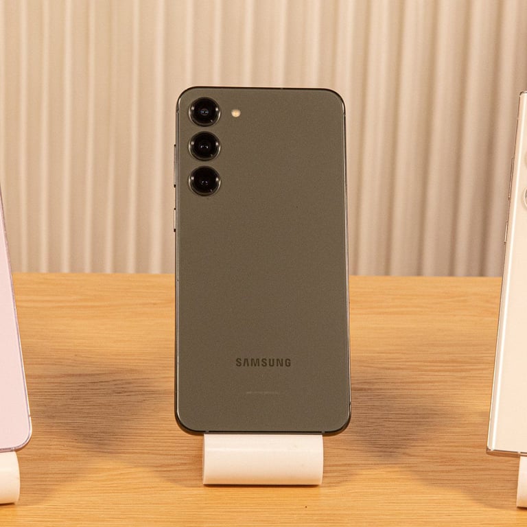 image for Samsung galaxy S150g - Black (tracfone) Cellular Phone cream headset 3g No Contract