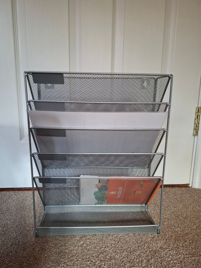 image for Metal wall hanging A4 magazine rack