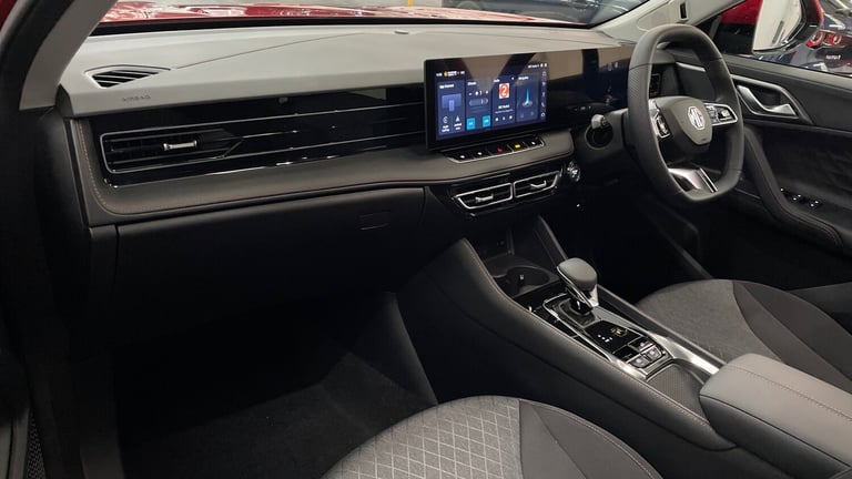 2024 MG HS 1.5 T-gdi SE Dct Petrol
