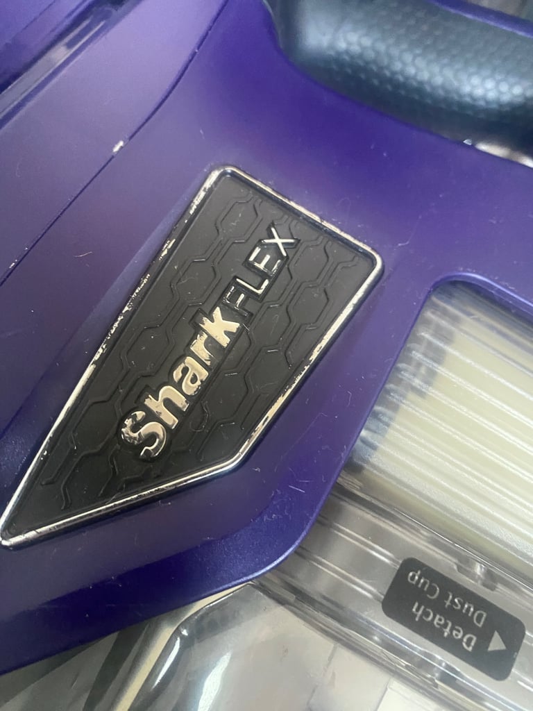 Shark HV390UK Duoclean Stick Flexology Vacuum Cleaner Hoover 