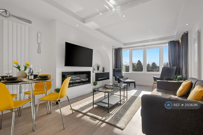 1 bedroom in Kettering, Kettering, NN15 (#2508316)