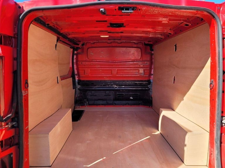 2019 ON 19 PLATE NISSAN NV300 ACENTA DCI 120BHP SWB DIESEL VAN ULEZ FREE ZONE