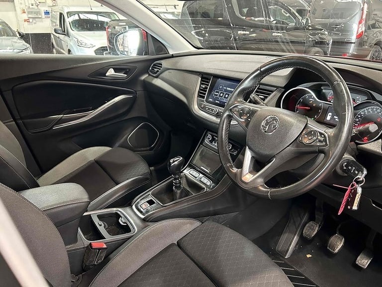 2019 Vauxhall Grandland X 1.2 Turbo Business Edition Nav SUV 5dr Petrol Manual Euro 6 (s/s) (130 ...