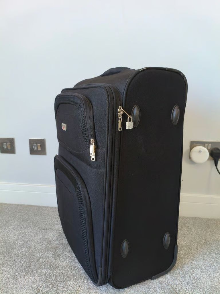 Antler Medium Size Black Suitcase, Black luggage Flight Travel Bag