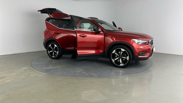 2020 Volvo XC40 Inscription Pro, B4 AWD mild hybrid Estate Petrol Automatic