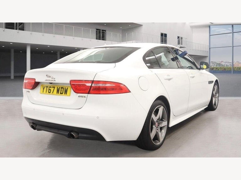 2017 Jaguar XE 2.0i R-Sport Auto Euro 6 (s/s) 4dr SALOON Petrol Automatic
