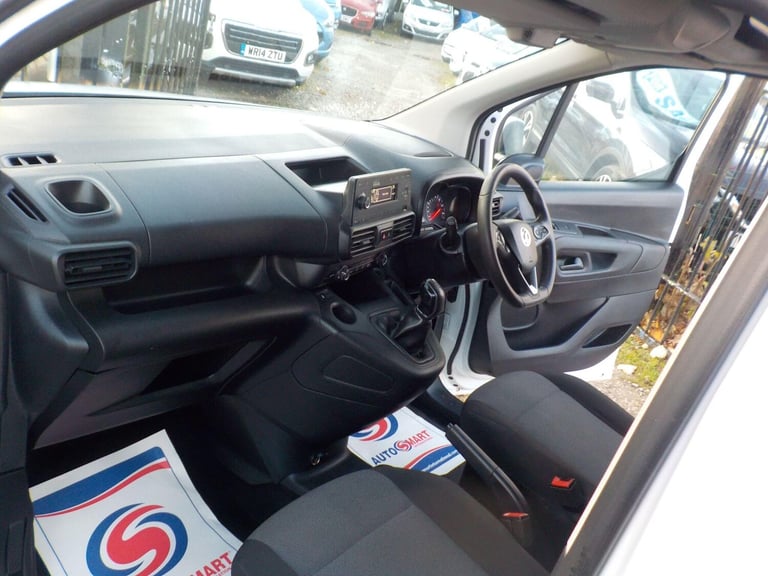 2020 Vauxhall Combo 1.6 Turbo D 2300 Sportive L1 H1 Euro 6 (s/s) 4dr PANEL VAN Diesel Manual