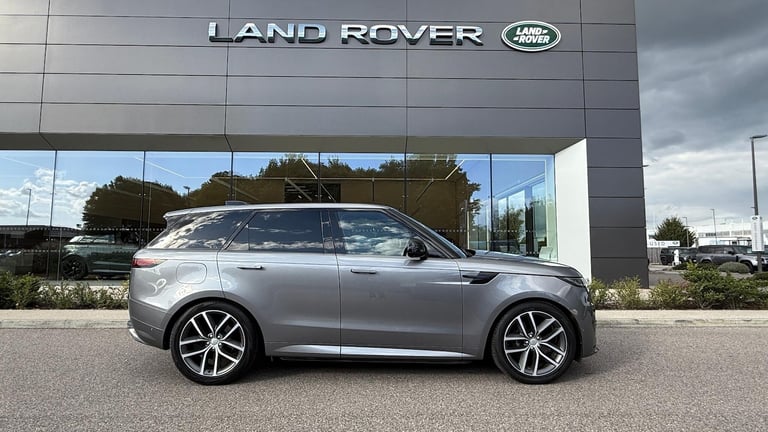 2023 Land Rover Range Rover Sport 3.0 D300 MHEV Dynamic SE SUV 5dr Diesel Auto 4WD Euro 6 (s/s) (...