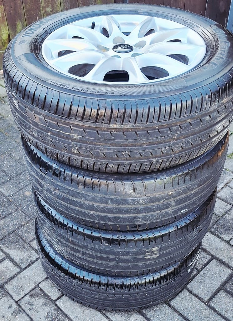 Ford mondeo focus C Max Transit connect alloy wheels and tyres