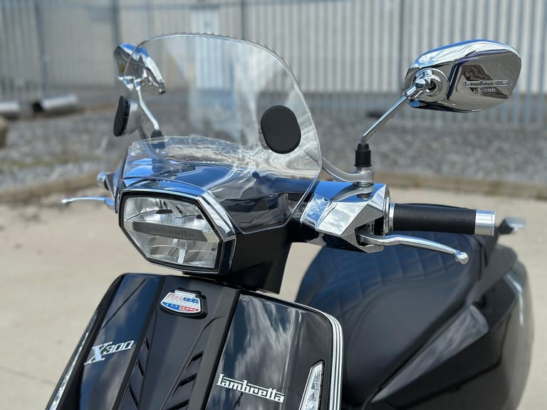 Lambretta X300 GT 300cc Modern Retro Lammy Delivery & Finance UK/IRE 